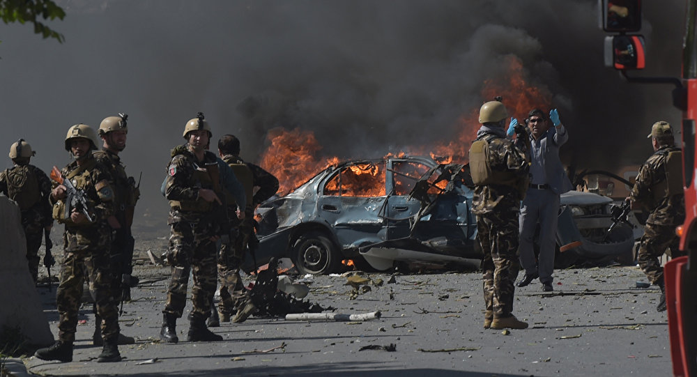 В результате взрывов в Кабуле погибли корреспондент и оператор Tolo News 