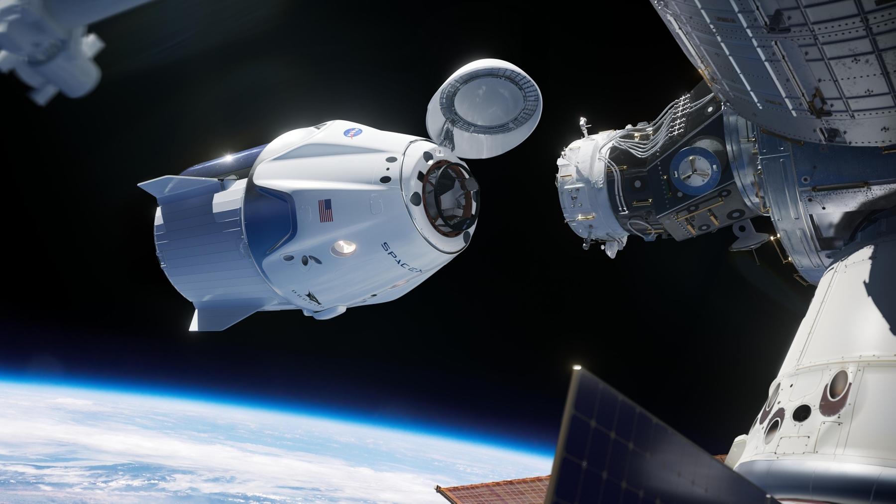 Пилотируемый космический корабль Crew Dragon сблизился с МКС перед предстоящей стыковкой