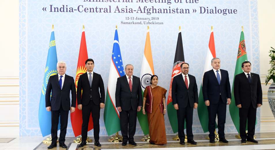 Индия вступает в борьбу за Центральную Азию