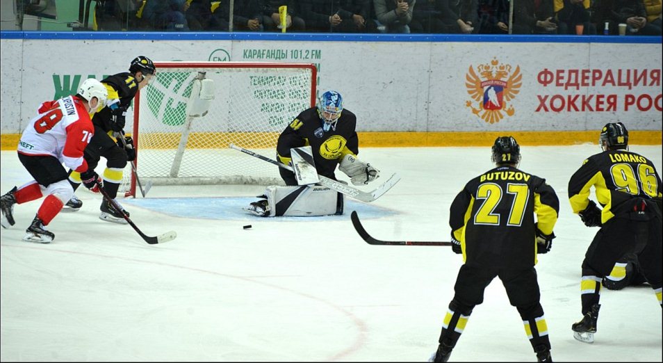 Плей-офф ВХЛ: «Сарыарка» выиграла у «Нефтяника» матч-перестрелку