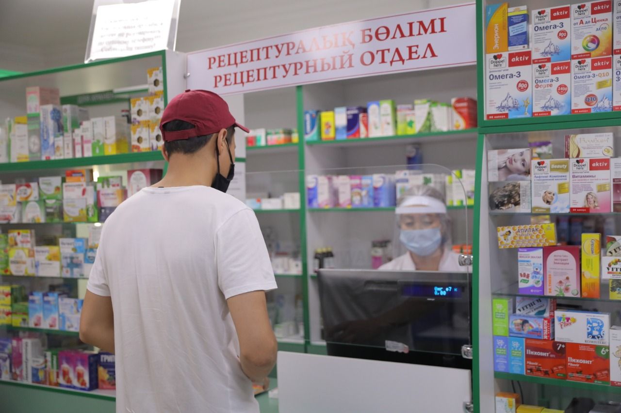 Полиция Казахстана пресекла более 200 фактов спекуляции лекарствами