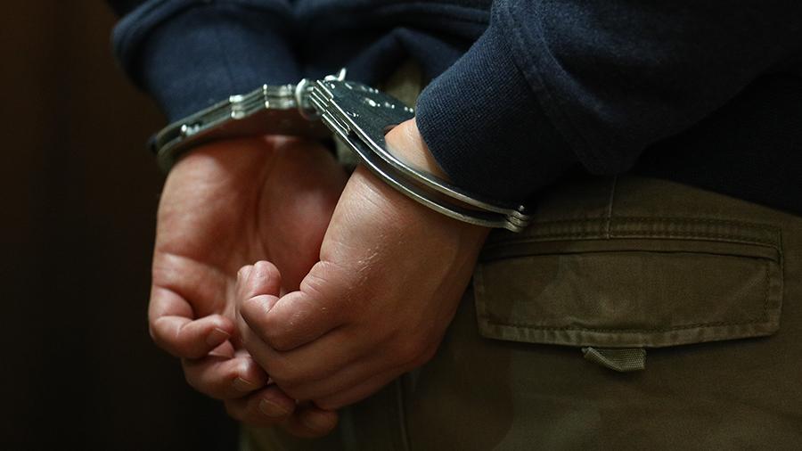 В Актау арестованы девять предполагаемых членов ОПГ