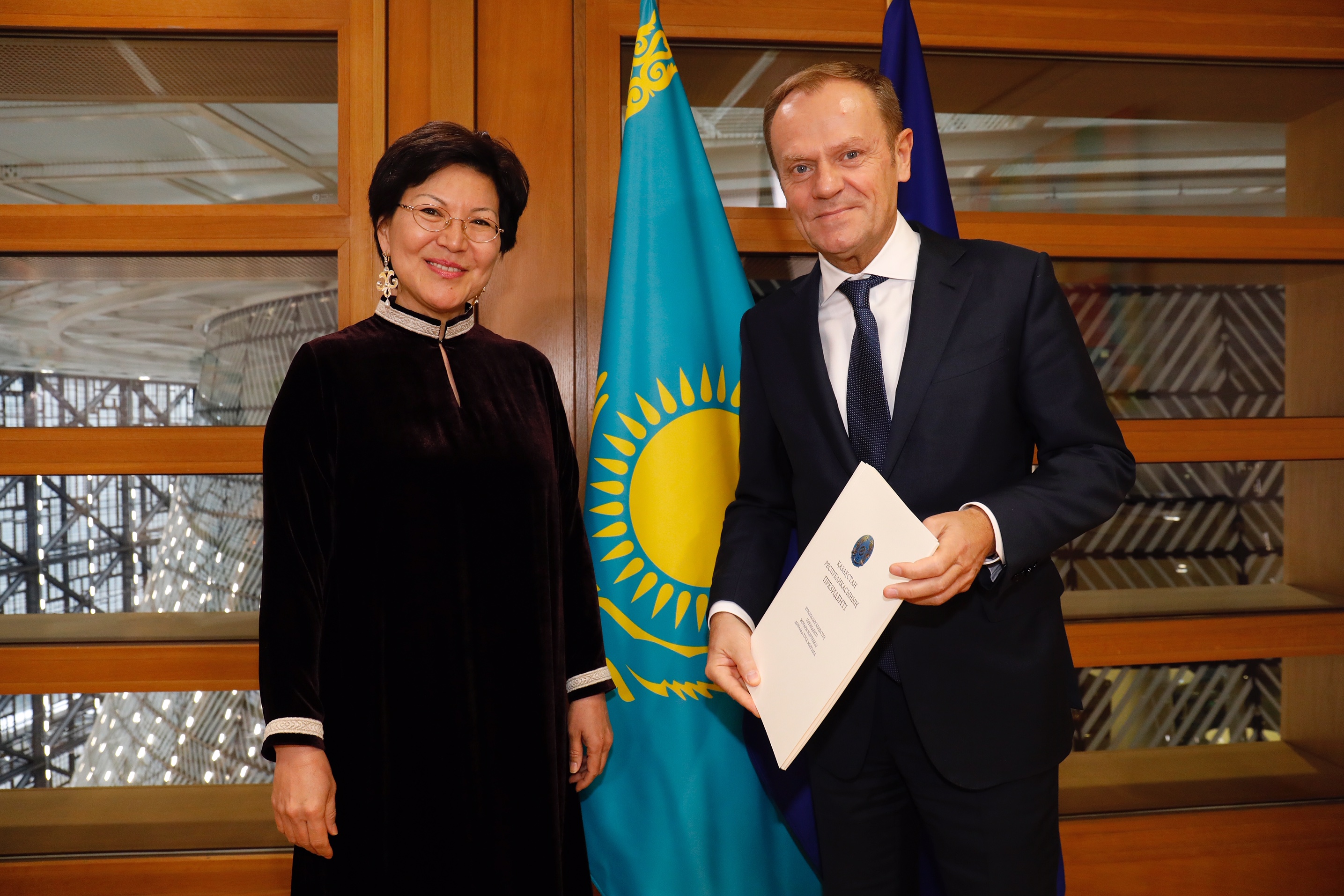 Председатель Евросовета Дональд Туск намерен посетить Казахстан