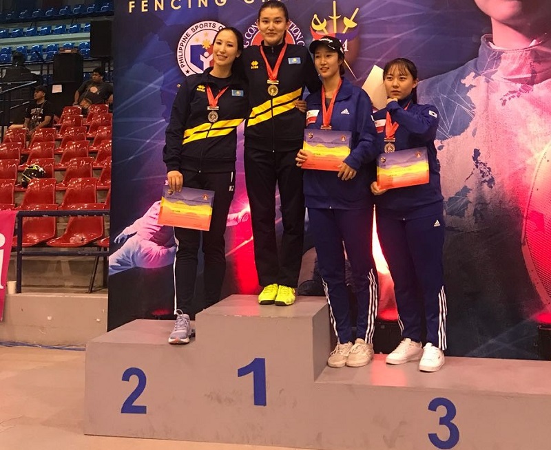 Казахстанка стала чемпионкой Азии по фехтованию 