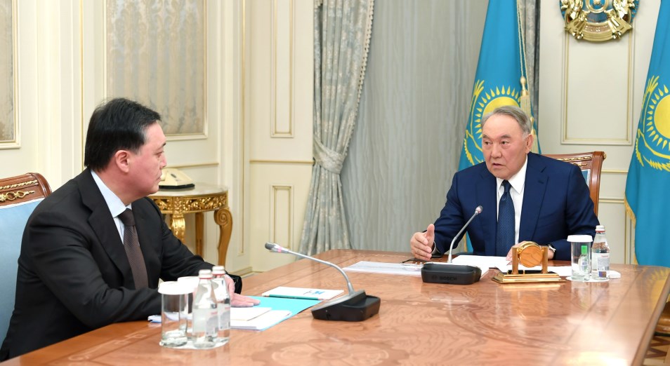 Нурсултан Назарбаев встретился с премьер-министром Аскаром Маминым