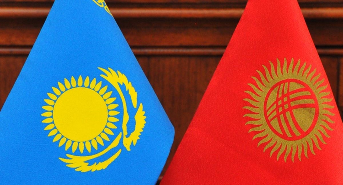 Главы правительств Кыргызстана и Казахстана обсудили двустороннее сотрудничество 
