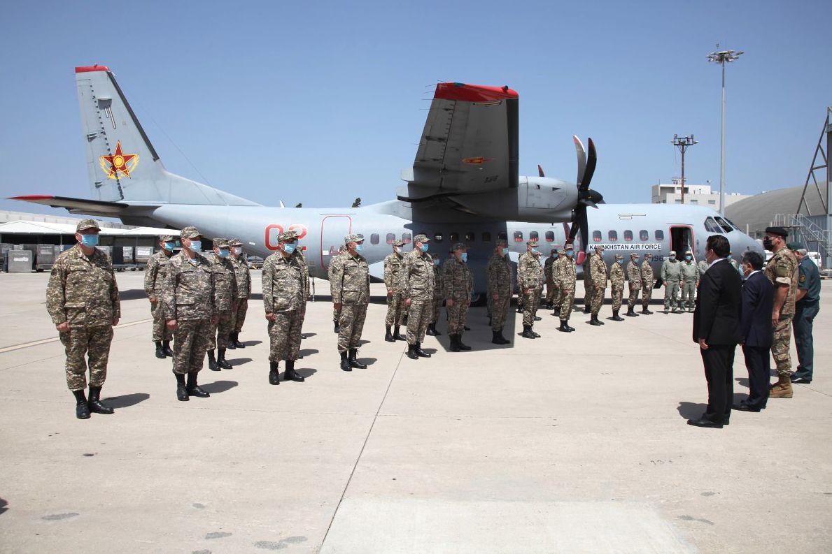 Казахстанские военные медики прибыли в Бейрут