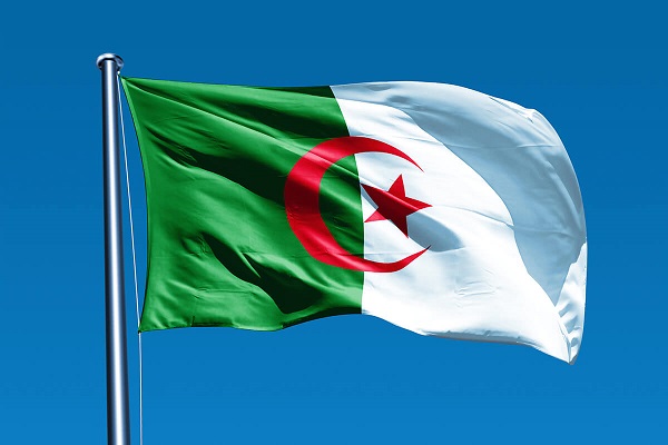 Президент Алжира назначил Абдельазиза Джарада премьером страны