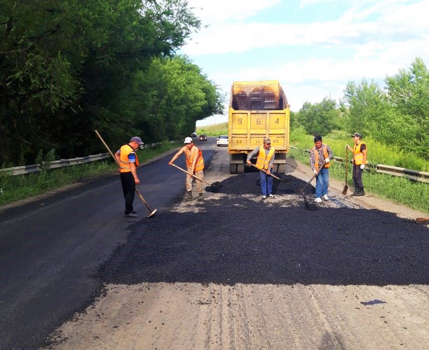 В Алматинской области ремонтируют 73,2 км дорог