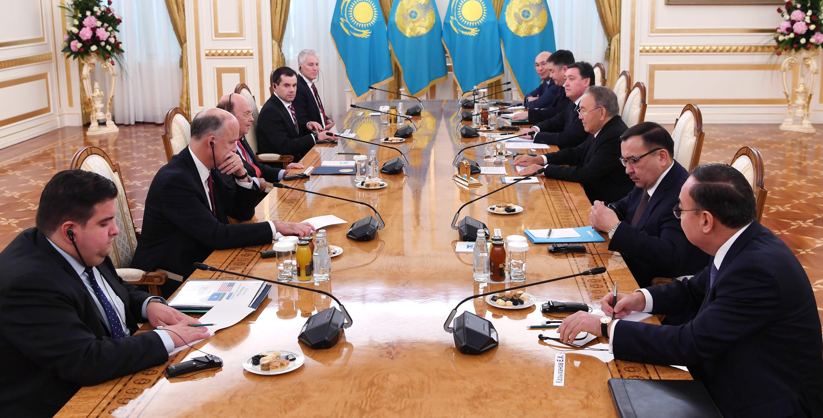 Астанаға АҚШ-тың сауда министрі бастаған 16 компанияның делегациясы келді