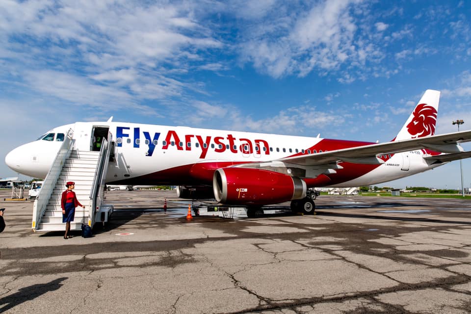 Первый рейс авиакомпании FlyArystan прилетел в Нур-Султан