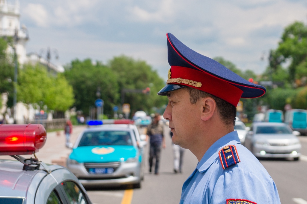 В Казахстане празднуют День полиции и госслужащего