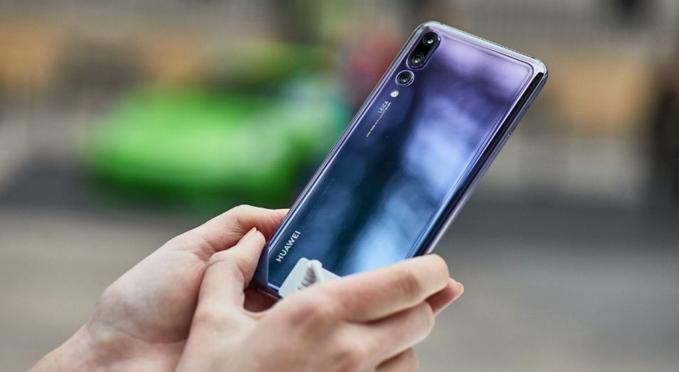 Huawei вывела искусственный интеллект на экраны смартфонов