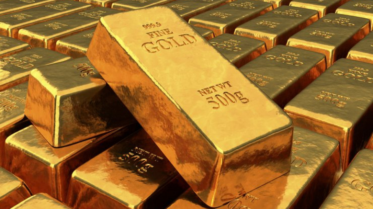 Золото дешевеет, реагируя на промежуточные результаты выборов в США