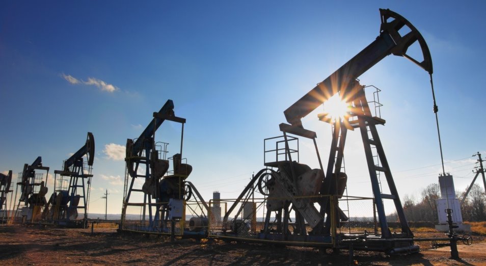 Планы ослабления сделки ОПЕК+ уронили нефть