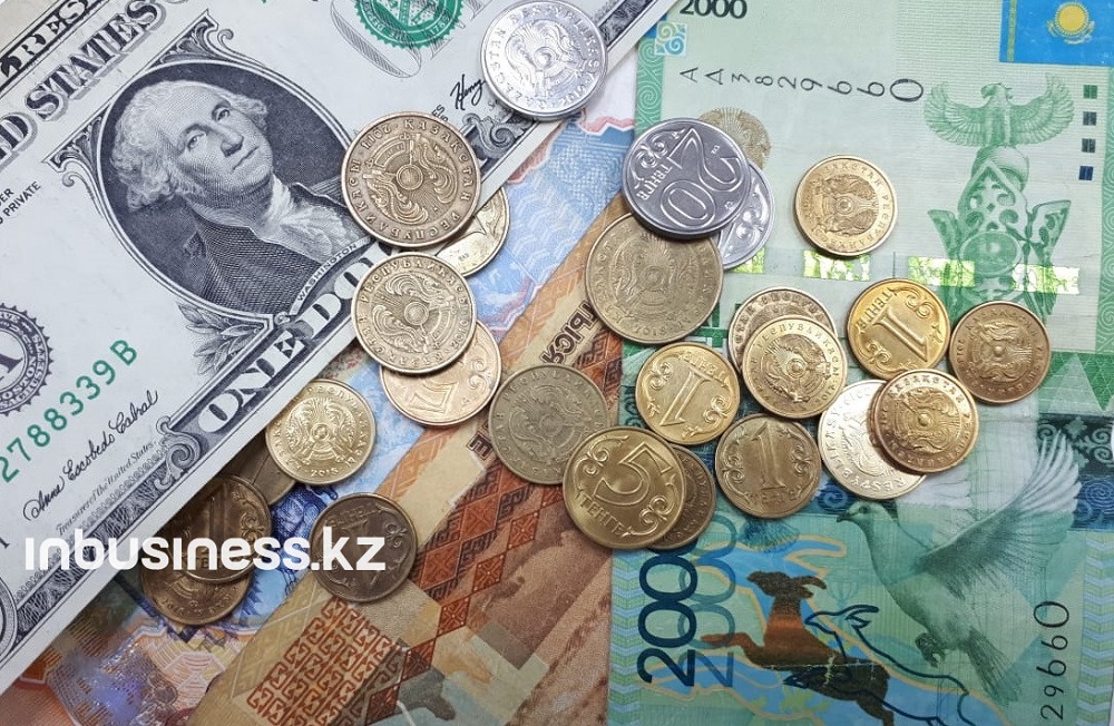 Таңғы саудада ұлттық валюта  4,28 теңгеге әлсіреді 