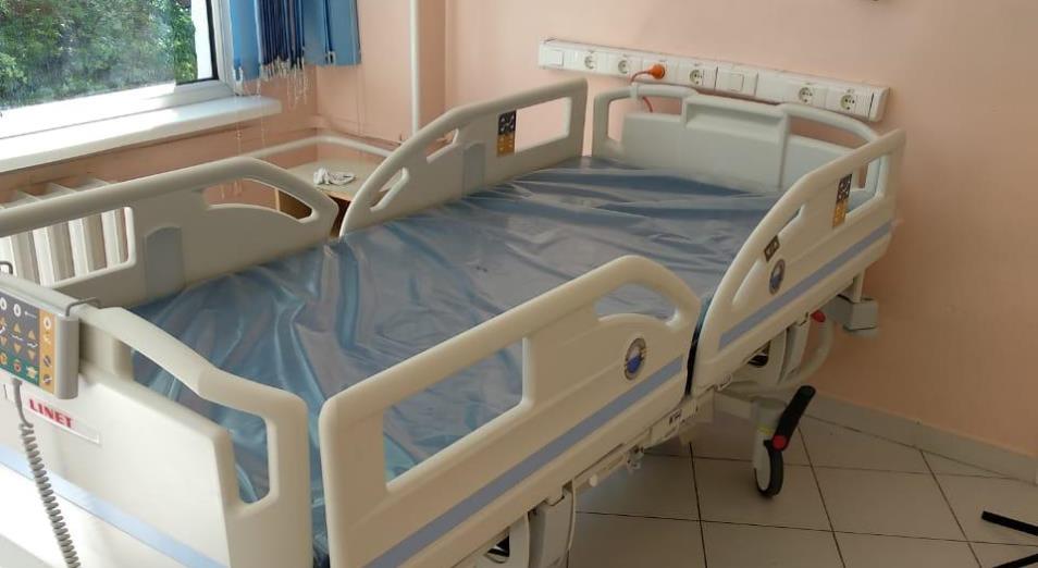 ДГКИБ Алматы получила пять новых реанимационных кроватей для взрослых