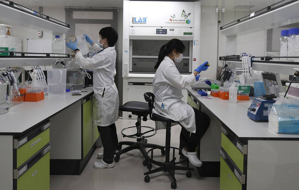 Китай сделает вакцину от коронавируса доступной всему миру