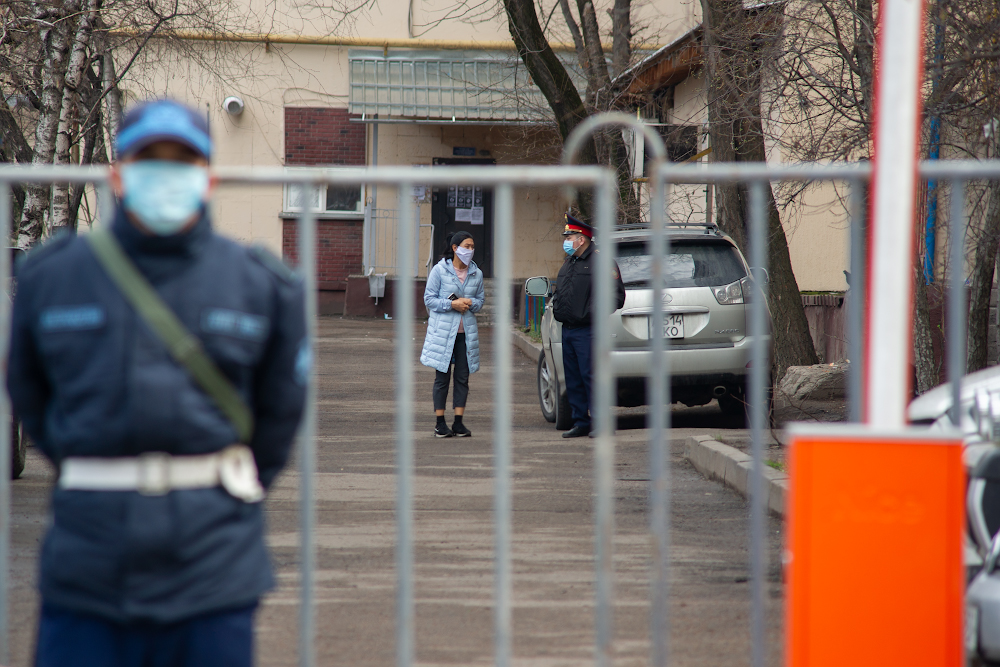 В Алматы сняли карантин с 340 зон очага коронавируса