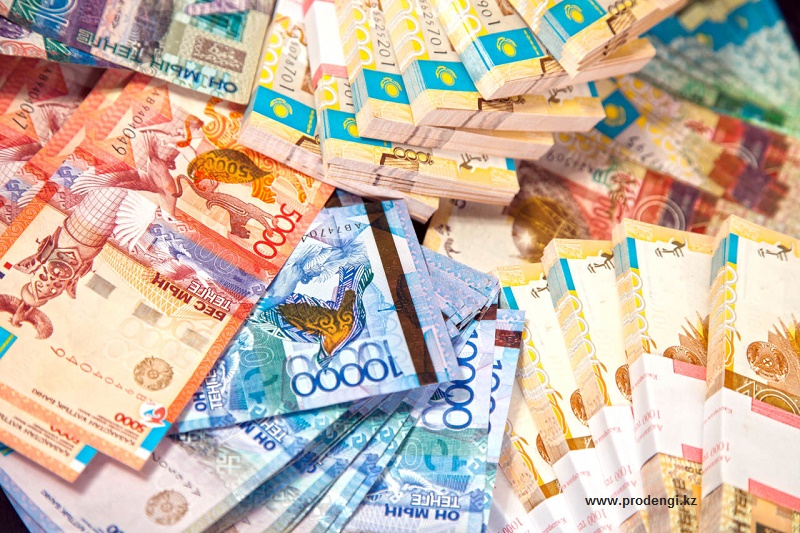 Казахстанский валютный рынок готовится к коррекции, полагают аналитики