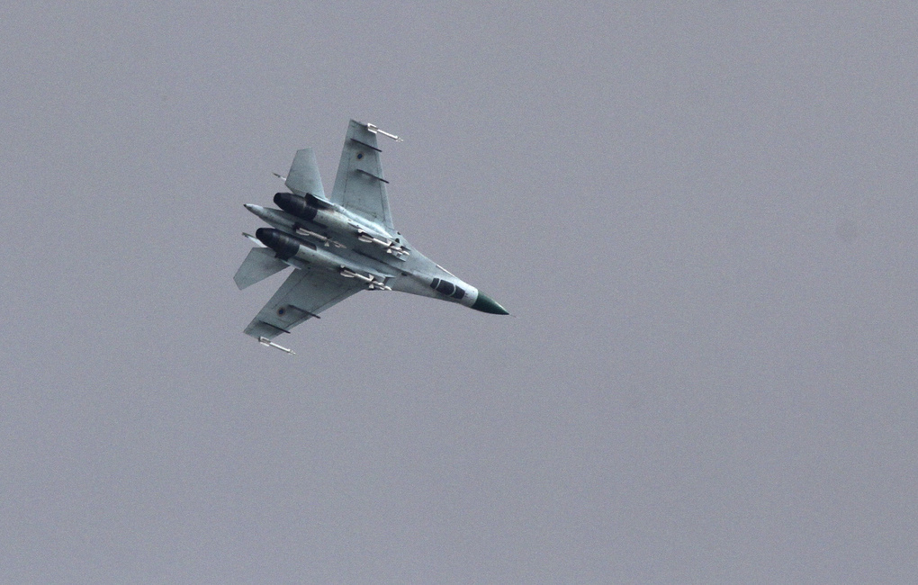 На Украине во время учений разбился самолет Су-27 