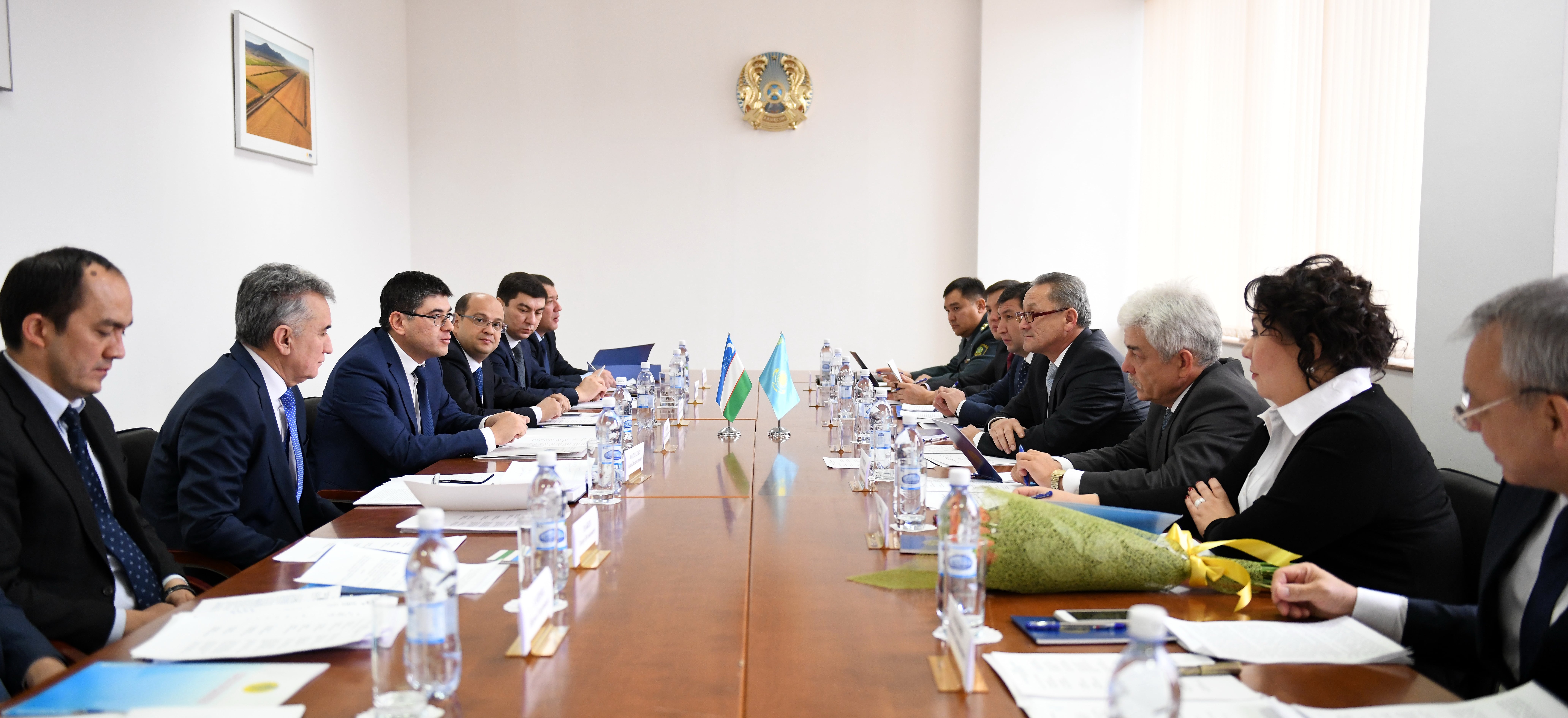 Казахстан и Узбекистан обсудили введение визы Silk Road между странами 
