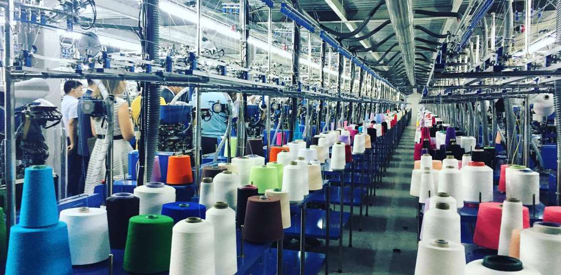 Производство одежды в РК за январь-октябрь сократилось на 8,6% 