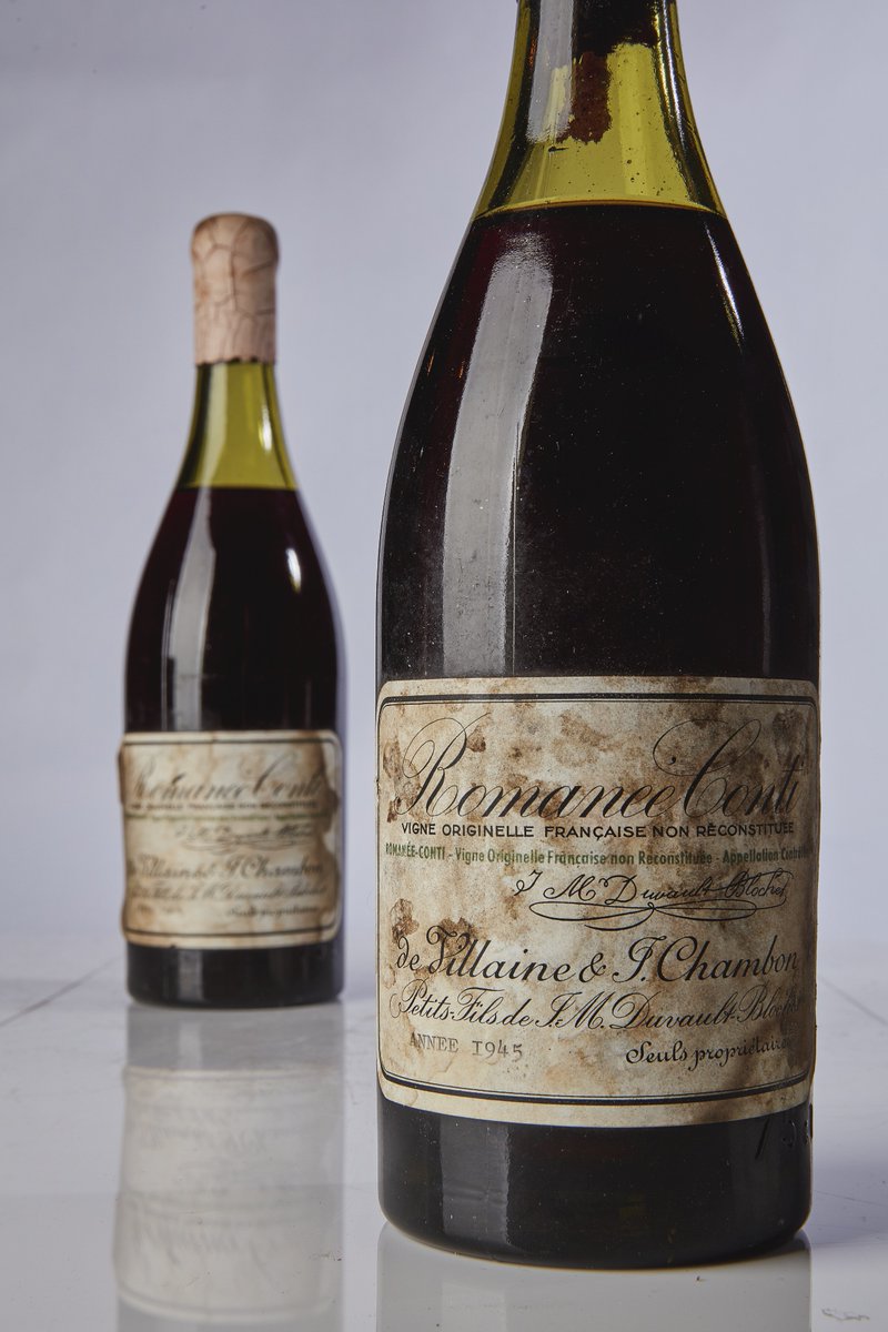 Две бутылки вина 1945 года проданы почти за миллион долларов с аукциона в Нью-Йорке