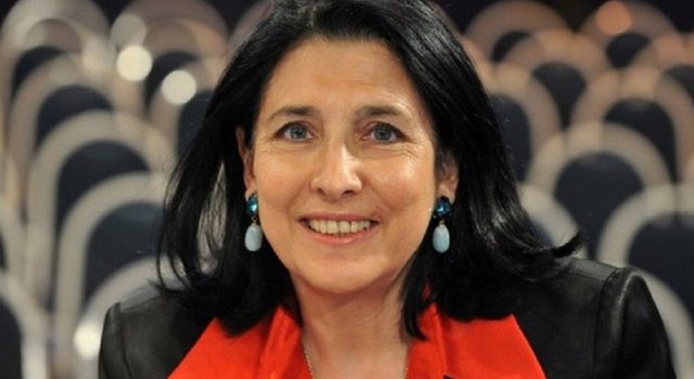 На президентских выборах в Грузии побеждает Саломе Зурабишвили