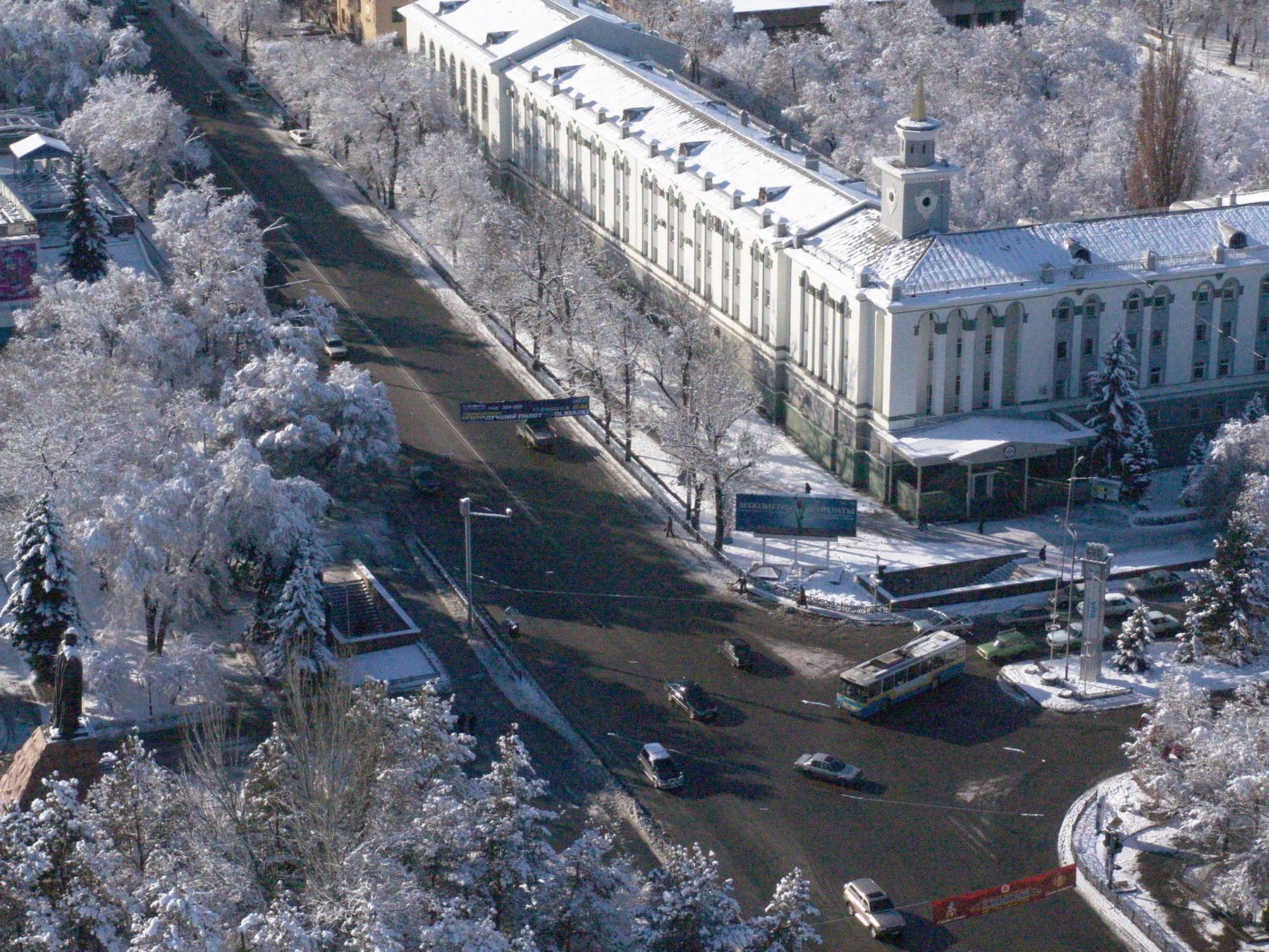 Улица в Алматы стала носить имя первого президента Узбекистана