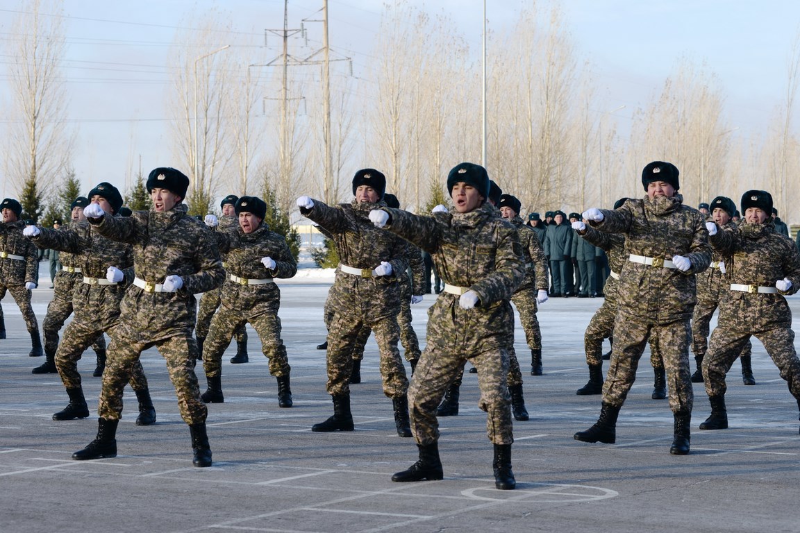 Министр обороны РК проверил антитеррористическую защищенность военных объектов столичной ДШБ