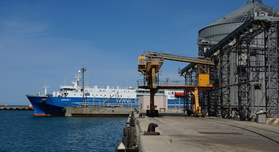Терминал в порту Актау в два раза увеличил перевалку зерновых в январе-сентябре  
