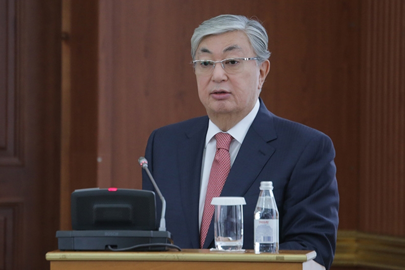 Президент Казахстана проводит совещание с акимами областей  
