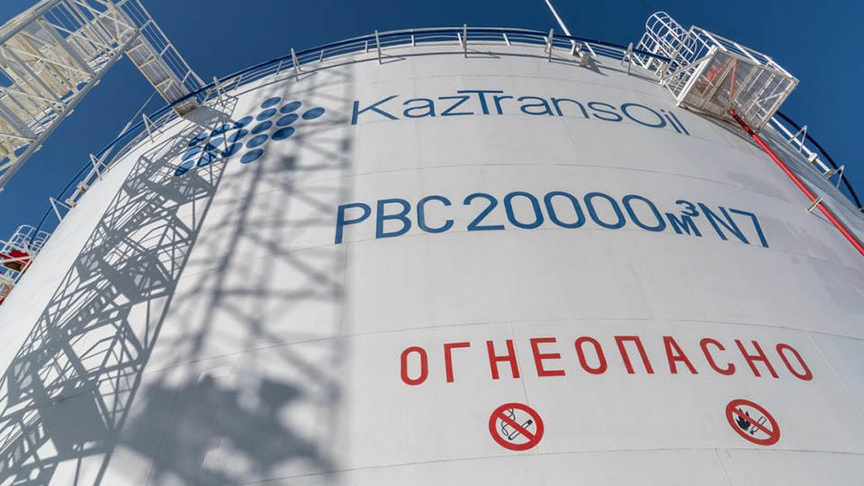 Почему Казахстан приостановил транзит нефти через РФ  