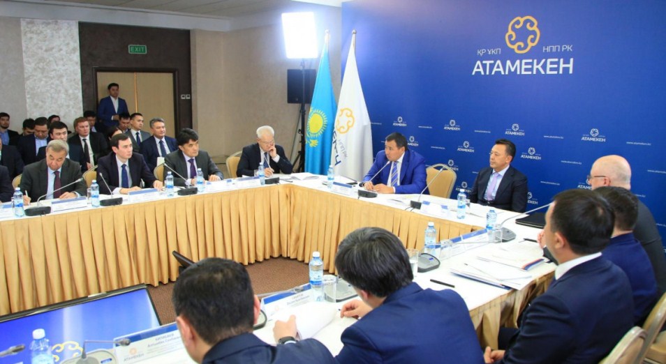 Сауат Мынбаев стал председателем комитета президиума НПП РК "Атамекен"   