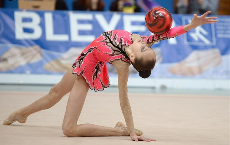 Казахстанка завоевала серебро на Международном турнире по художественной гимнастике 