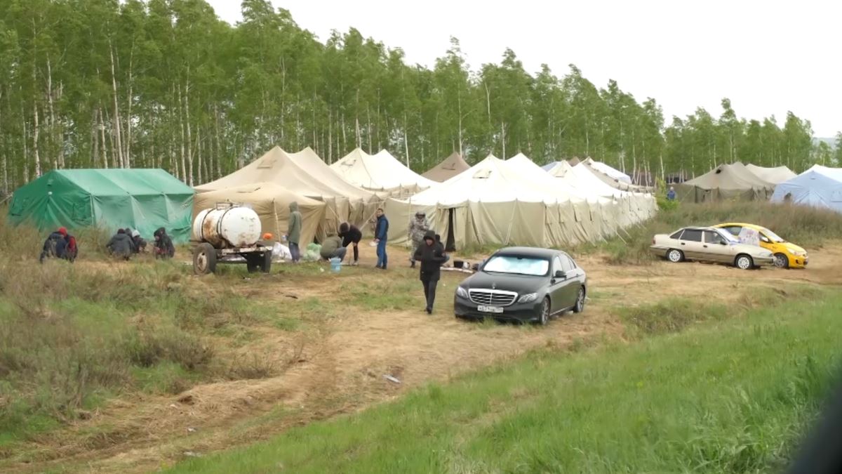 На границе с Казахстаном разбили лагерь для граждан Узбекистана