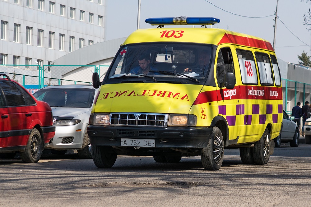 Вызов мобильной бригады скорой помощи для казахстанцев будет бесплатным
