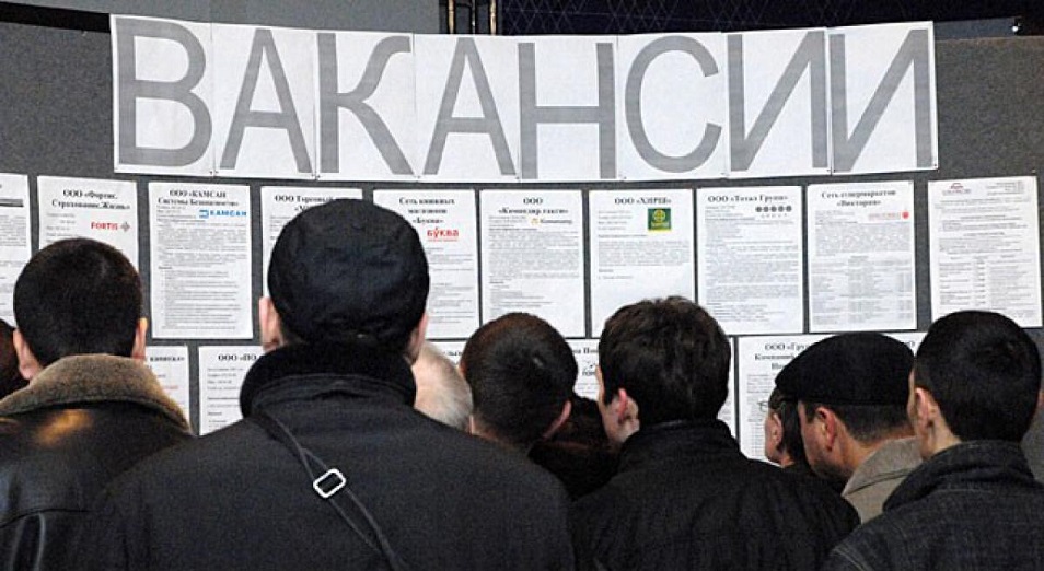 Свыше 600 человек в Алматы охвачены молодежной практикой и общественными работами с июля