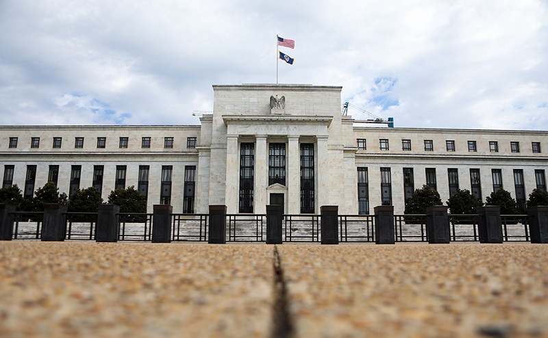ФРС может привязать подъем ставок к экономическим показателям  