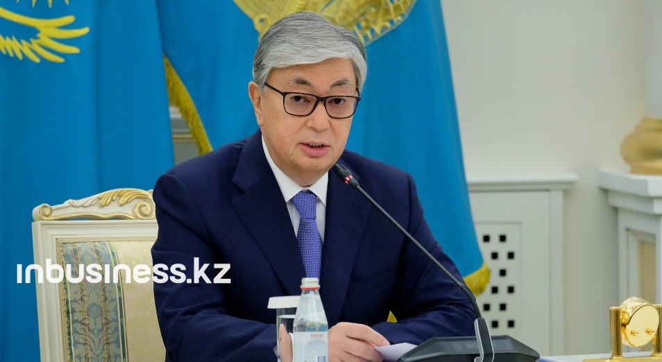 Состояние экономики Казахстана с учетом ситуации на мировых рынках из-за коронавируса обсудил Токаев с премьером страны  