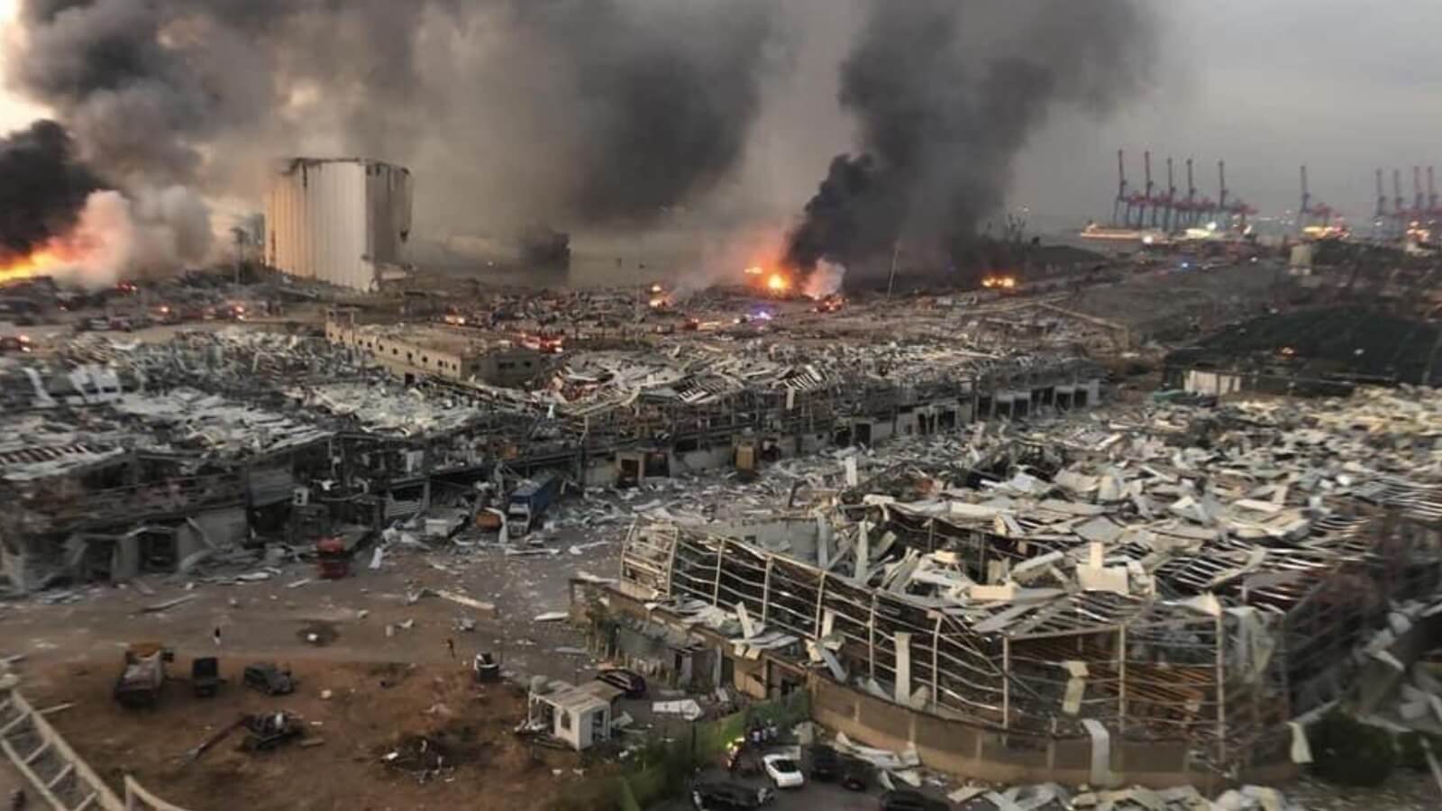 Число жертв взрыва в Бейруте увеличилось до 145 человек