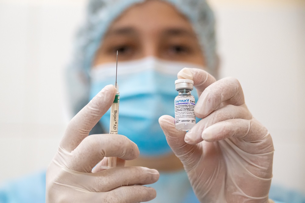 На сколько эффективны российские вакцины от дельта-штамма  