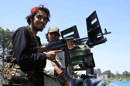"Талибан" Ауғанстан азаматтарын қару-жарақ тапсыруға міндеттеді 