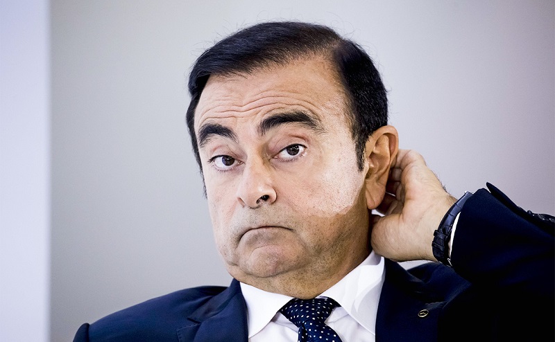 Ожидавший суда в Японии экс-глава Nissan уехал в Ливан 
