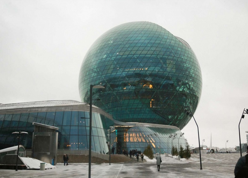 МФЦА и OneWeb начинают сотрудничать в сфере обеспечения спутниковой связи в Казахстане  