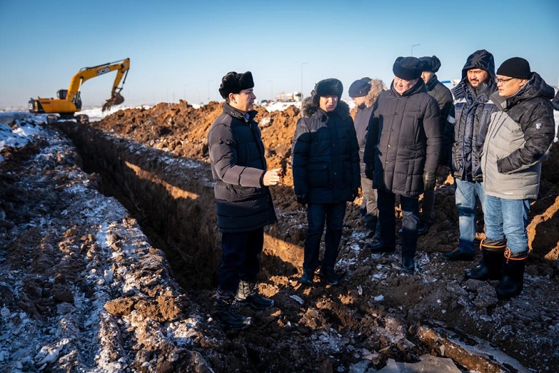 Газификация столицы: Алтай Кульгинов проинспектировал ход сварки газовых труб  