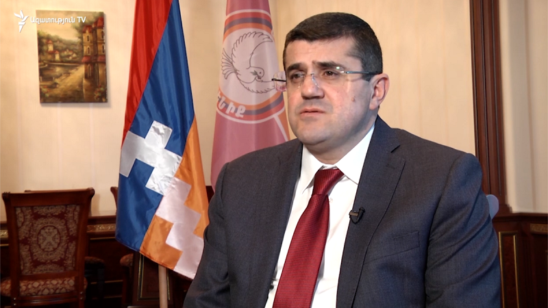 В Нагорном Карабахе объявлено военное положение и мобилизация - президент НКР  