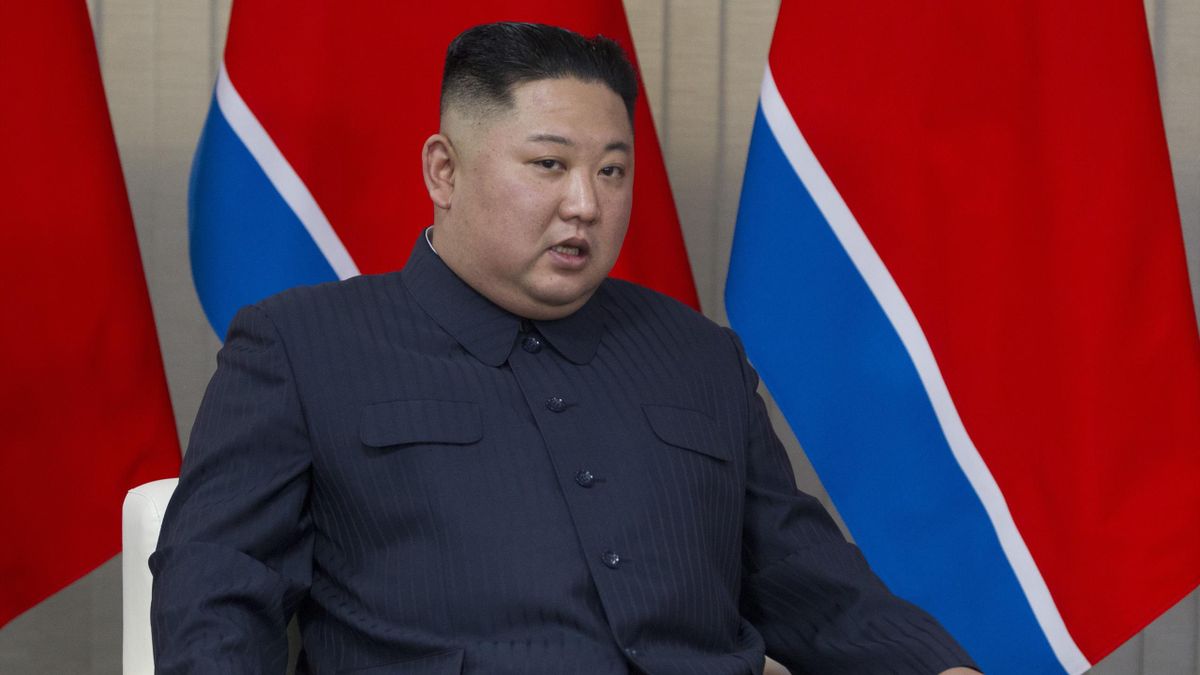 Ким Чен Ын назвал напряженной ситуацию с продовольствием в стране  