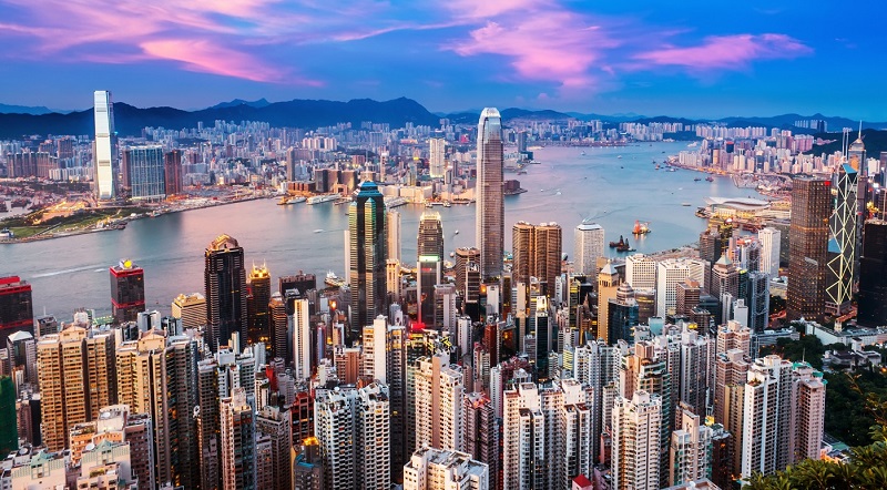 Гонконг возглавил список городов с самыми дорогими товарами и услугами класса "люкс"   